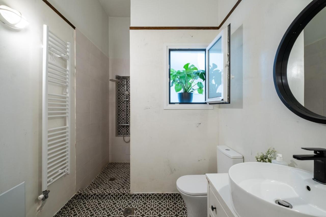 Central5 Boutique Apartments With Common Garden Next To Metro Атина Екстериор снимка