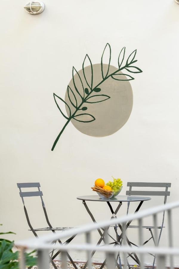Central5 Boutique Apartments With Common Garden Next To Metro Атина Екстериор снимка