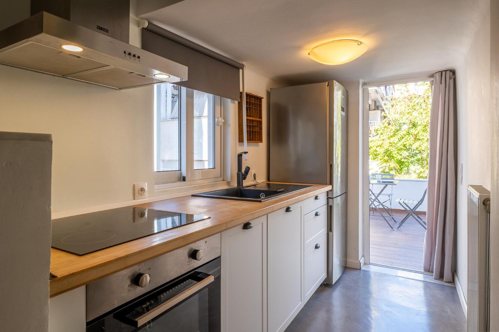 Central5 Boutique Apartments With Common Garden Next To Metro Атина Екстериор снимка