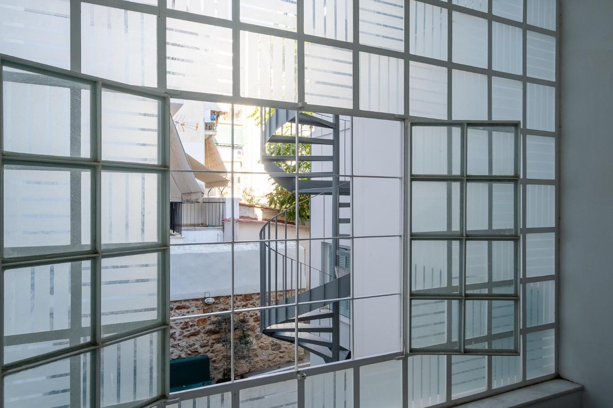 Central5 Boutique Apartments With Common Garden Next To Metro Атина Екстериор снимка