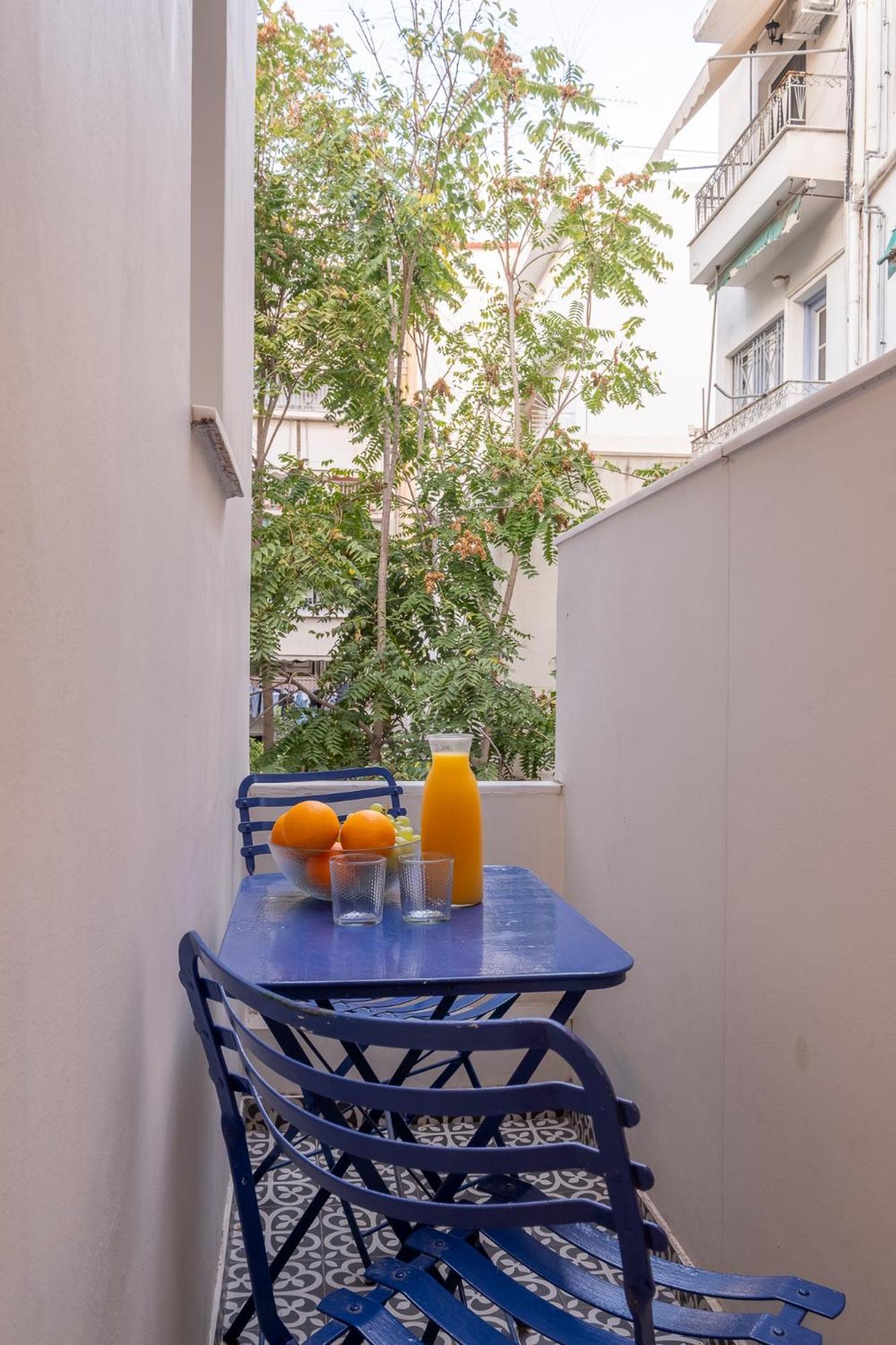 Central5 Boutique Apartments With Common Garden Next To Metro Атина Екстериор снимка